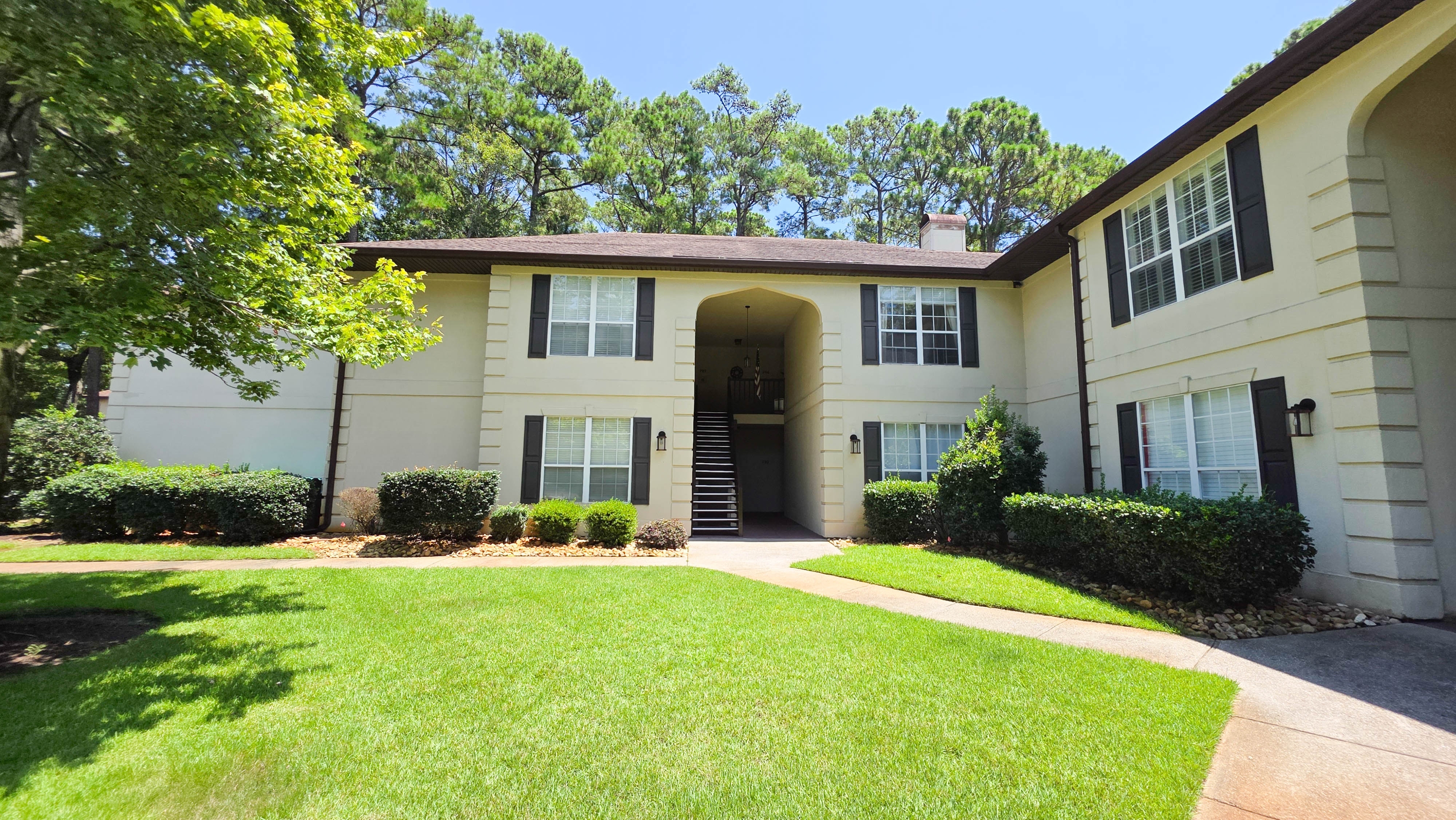 701 Pipers Lane - 701