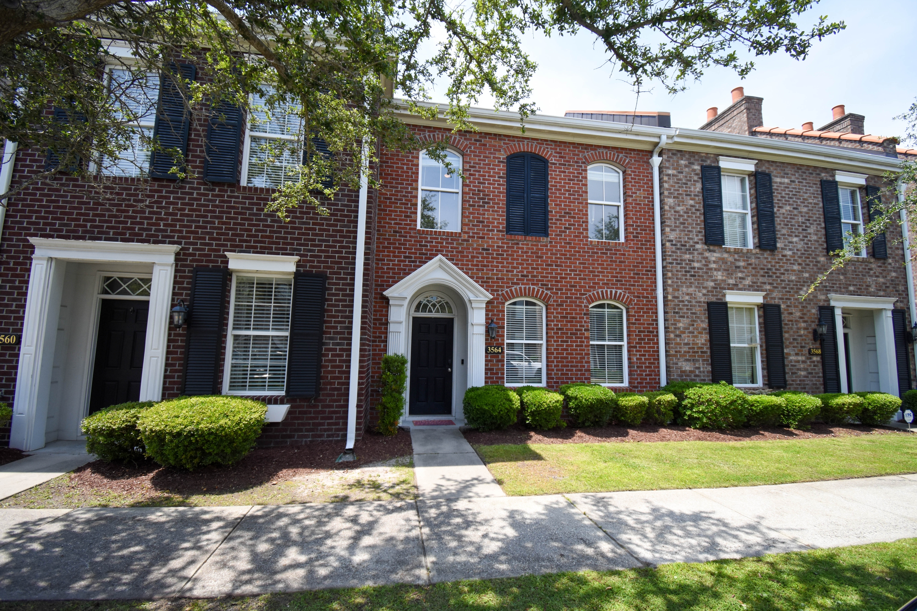 3564 Alexandria Avenue - 1